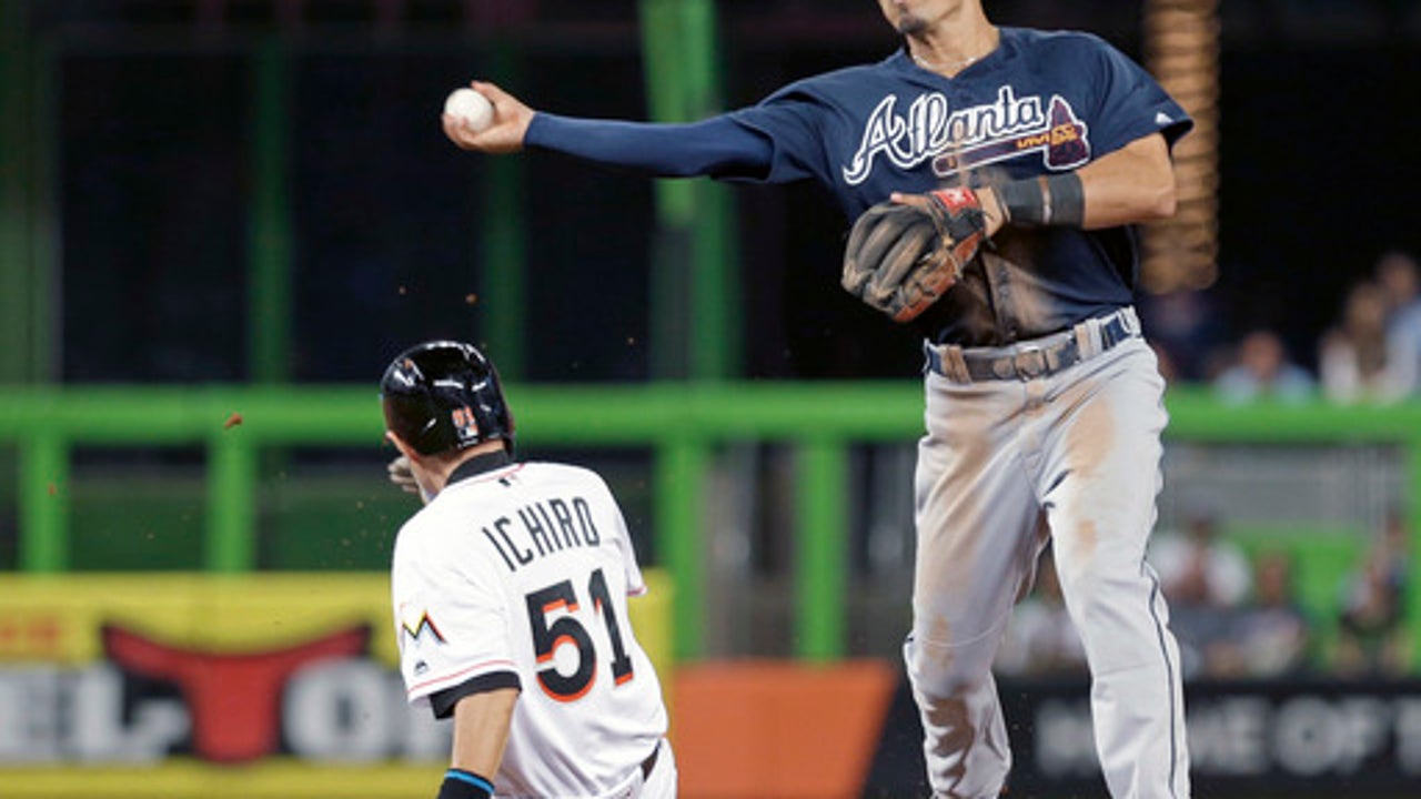 Peterson's 3 late RBIs lift Braves to 3-2 win in 10